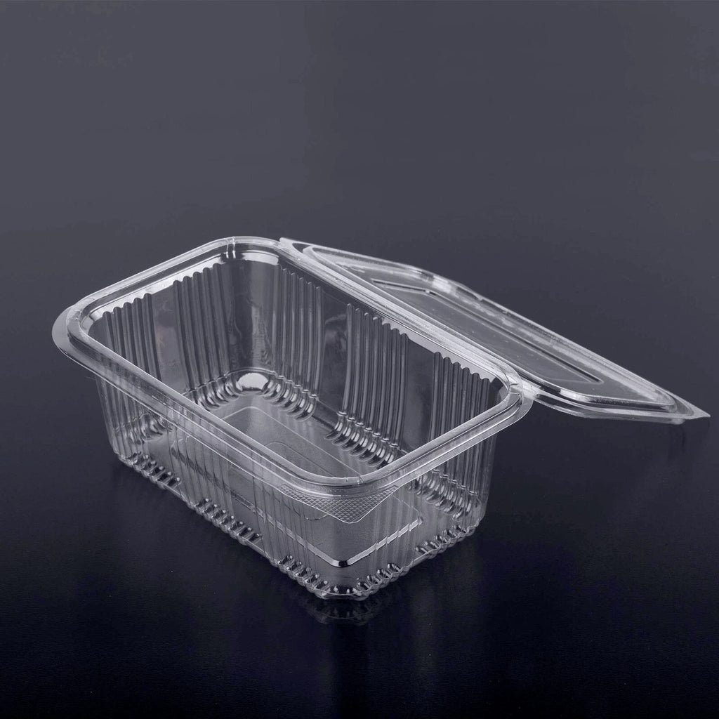 Majestic reusable clear plastic hinged salad container with snap lid, 750cc capacity, ideal for food, fruit, and cake storage.