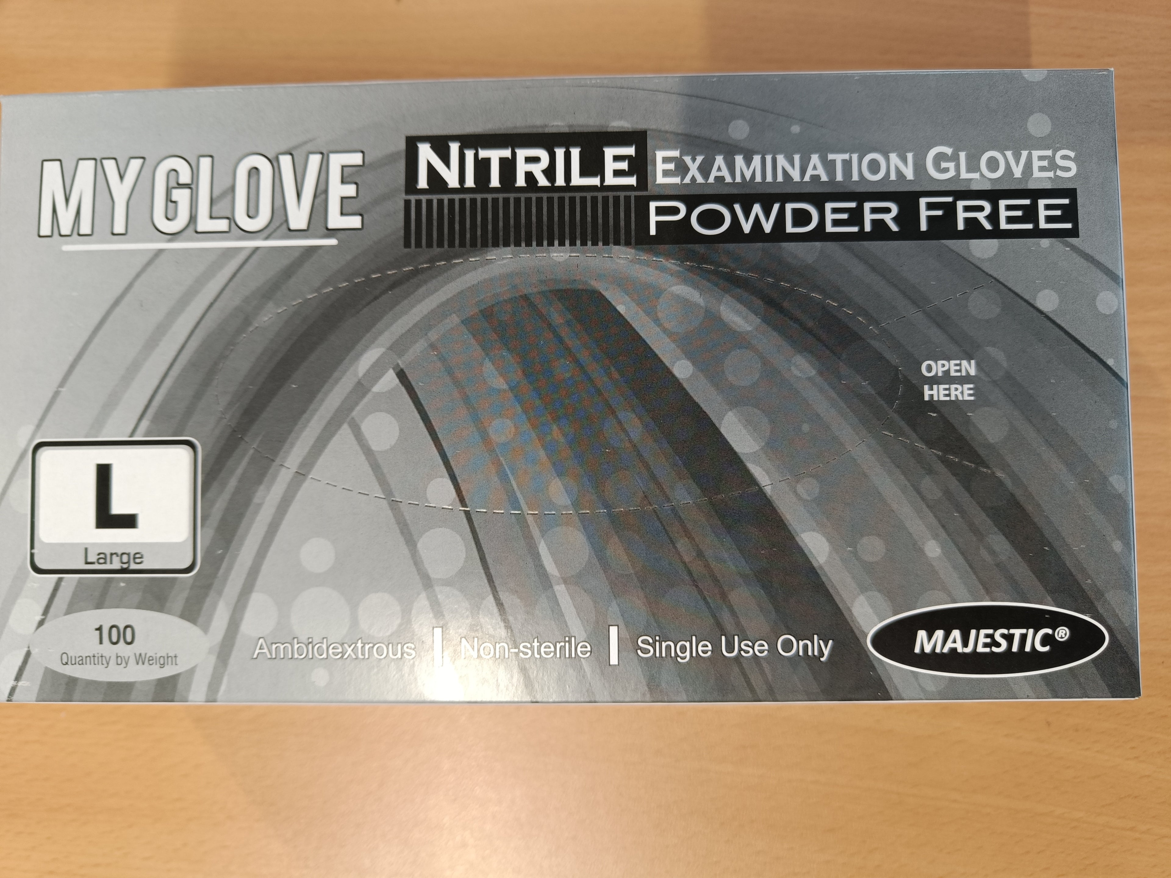 Black Nitrile Disposable Gloves by Reign Goods, powder-free, latex-free catering gloves in large size, food-safe, pack of 100.